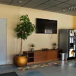 Citystop Majutuskeskus فندق 2*